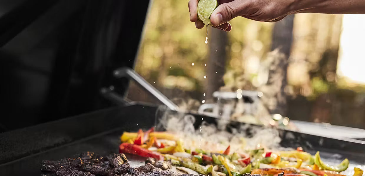 Original Kettle E-5730 Charcoal Barbecue 57cm