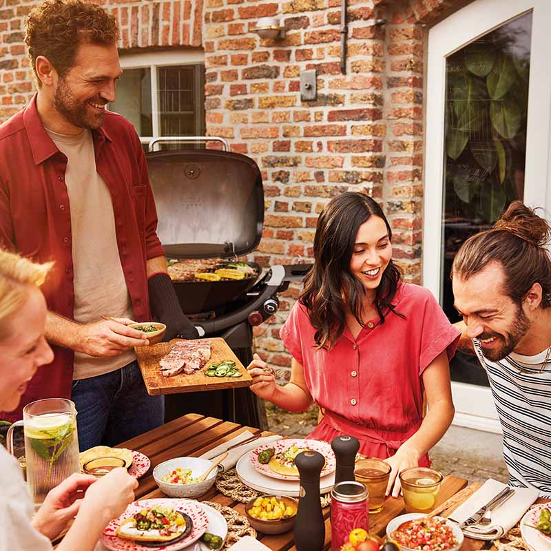 Ψησταριά Υγραερίου Weber® Q 3200N+ (Με Βάση & Τραπεζάκια)